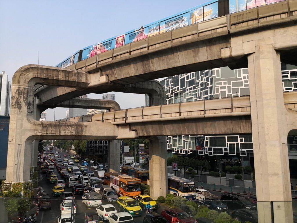 Conexiuni stradale în Bangkok